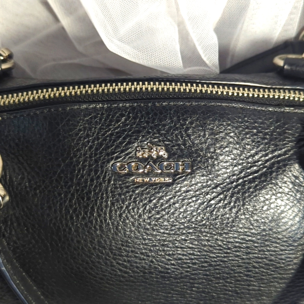 EUC Coach pebbled leather small Kelsey Satchel crossbody bag - Picture 2 of 16